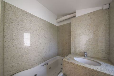  Appartement � louer 3 pi�ces 79 m�