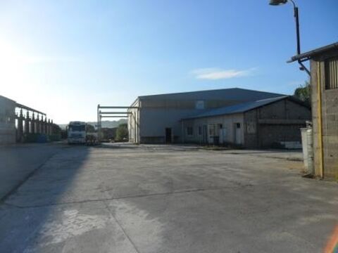 Entrepôt / Local industriel - 4405 m2 636000 47190 Aiguillon