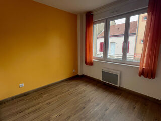  Appartement à louer 1 pièce 27 m²