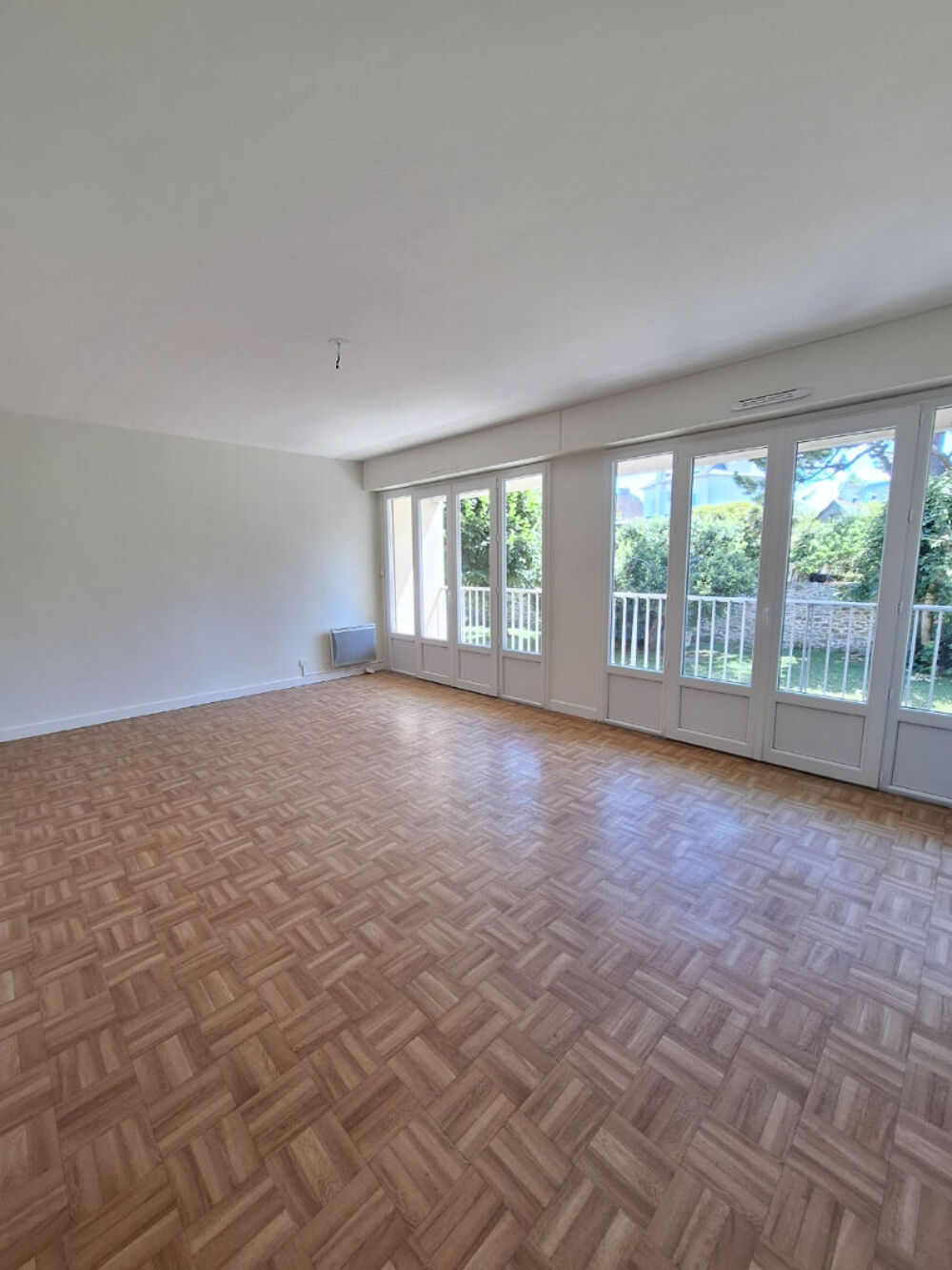SAINT MALO SAINT SERVAN A LOUER APPARTEMENT T4 GARAGE BALCON