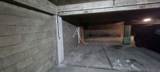  Parking / Garage  vendre 9 m