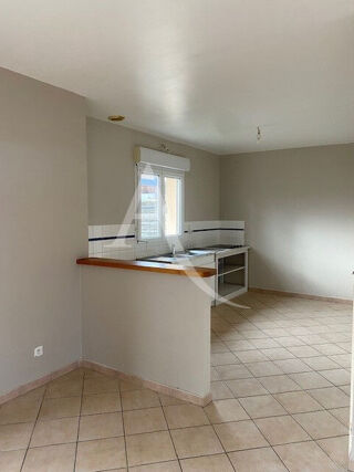  Maison à louer 3 pièces 80 m² Vitry aux loges