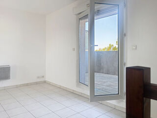  Appartement à louer 3 pièces 64 m²