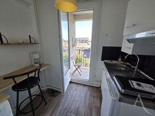  Appartement à louer 1 pièce 28 m²
