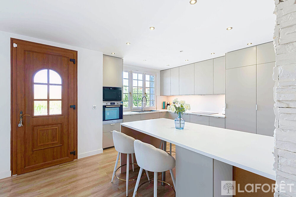 Maison Pusignan 5 pièce(s) 105.45 m2