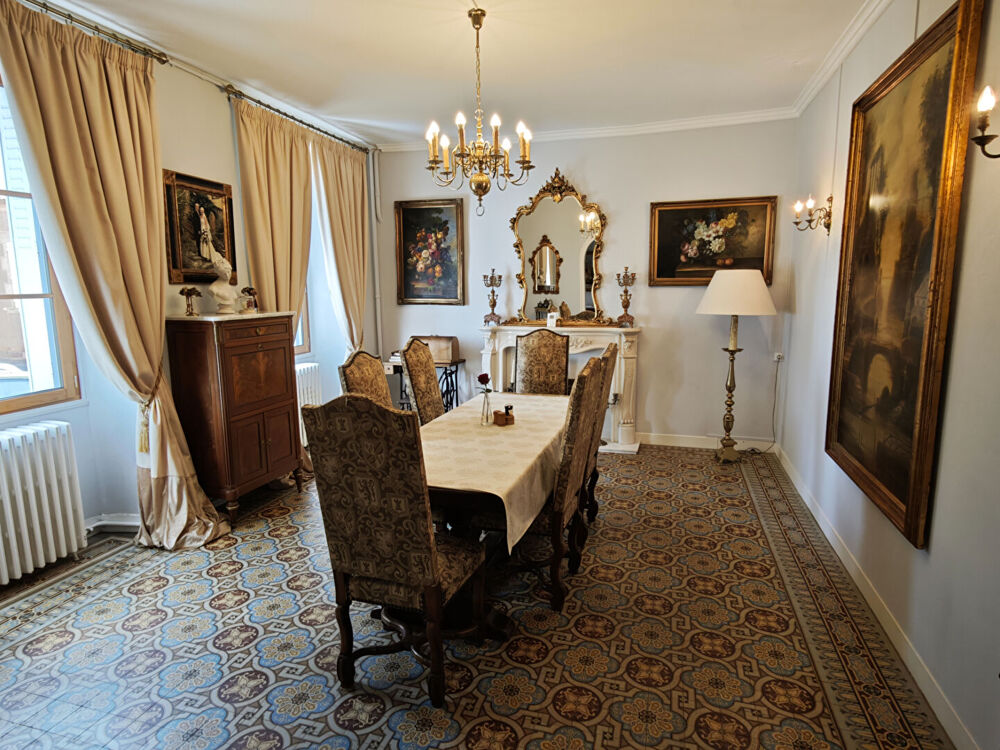 INDRE - Superbe chambre d'hôtes avec café, 7 chambres, appartement indépendant pour les propriétaires, dépendances, grand jardin