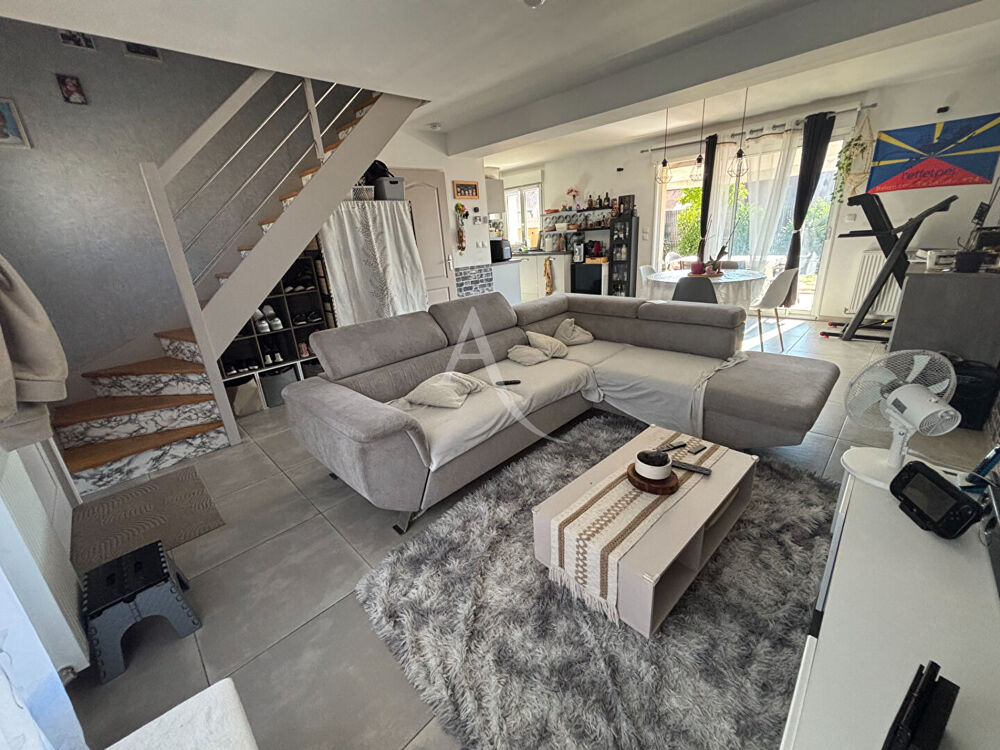 Vente Maison Maison Secteur Le Chatelet En Brie 6 pièce(s) 98.94 m2 Le chatelet en brie