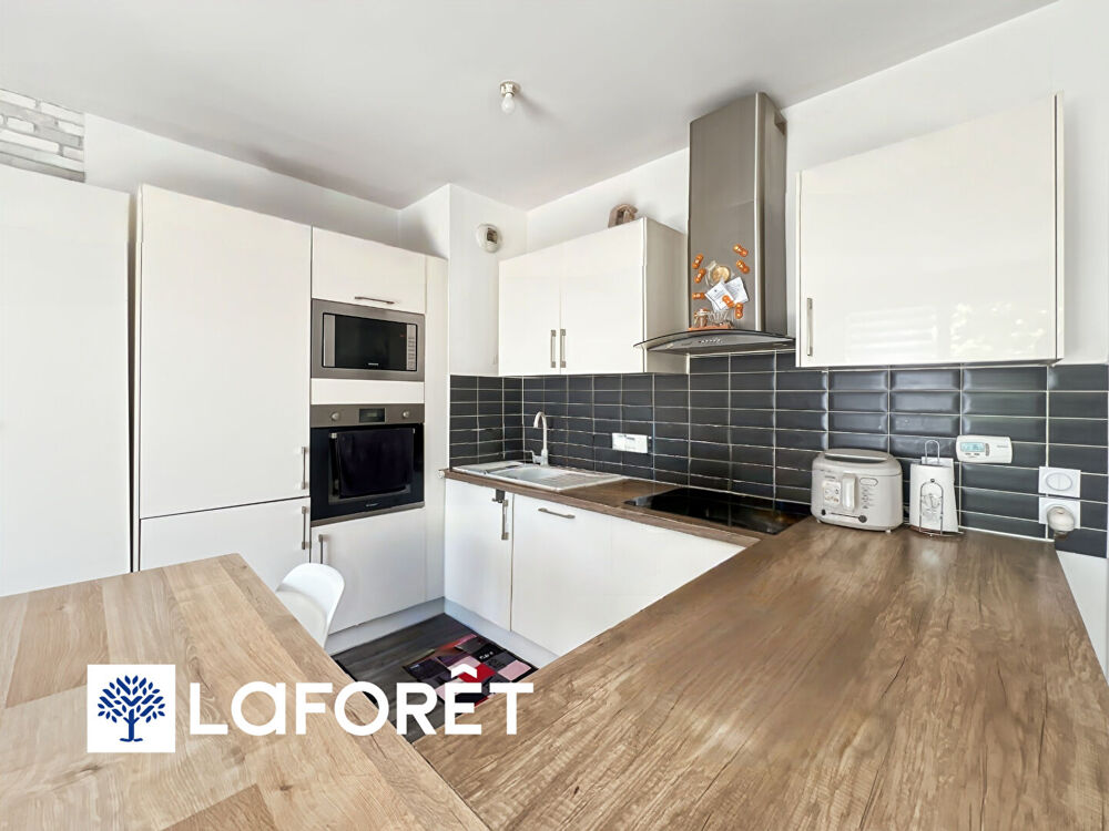 Appartement Fleury Merogis 2 pièce(s) 40.23 m2