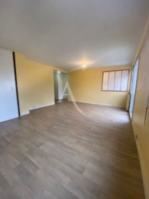  Appartement � louer 3 pi�ces 67 m� La rochelle