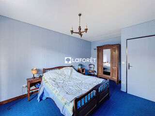  Maison  vendre 9 pices 215 m