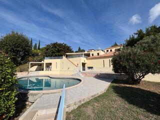  Maison � vendre 5 pi�ces 270 m�