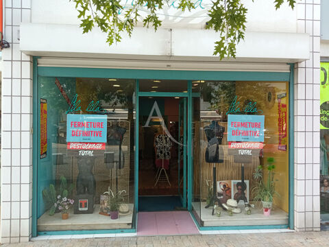 CHALLANS CENTRE VILLE - Local commercial  40.67 m² 1600 85300 Challans