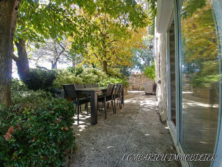  Maison  vendre 9 pices 220 m