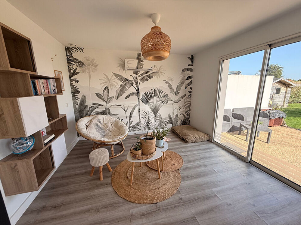 Location Maison Maison meublée   4 pièce(s) 80 m2 A LOUER A L ANNEE A PARTIR DE OCTOBRE Les sables d olonne