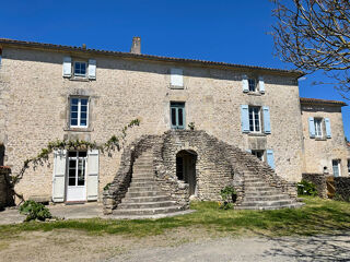  Immeuble à vendre 12 pièces 293 m²
