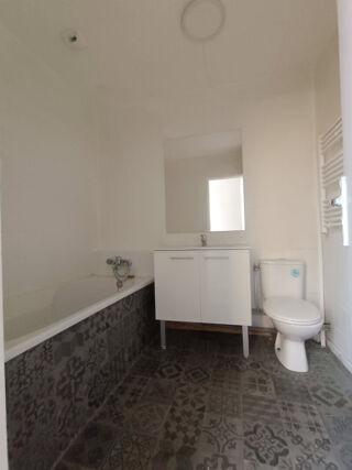  Appartement à louer 2 pièces 28 m²