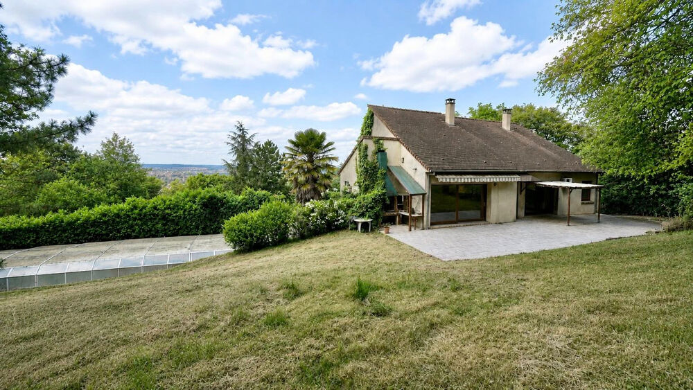 Maison avec piscine - terrain 10447m2 - 5 chambres