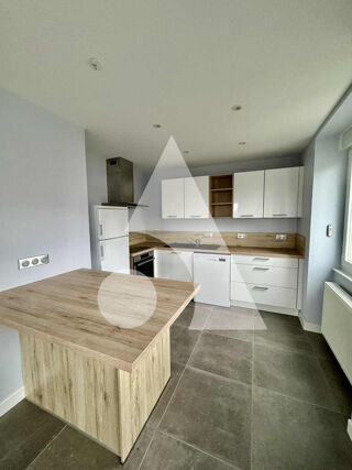  Immeuble  vendre 6 pices 126 m