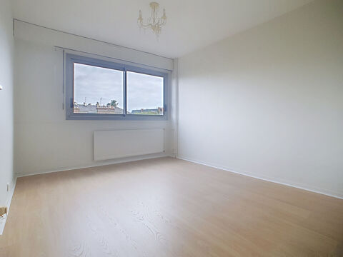  Appartement � louer 5 pi�ces 103 m�