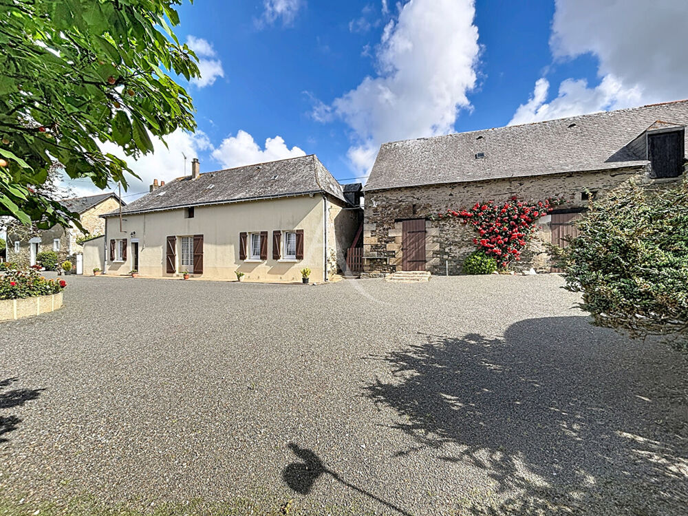 Maison 9 pièces 148 m² · à Becon les Granits · 148 m² · 255 000 €