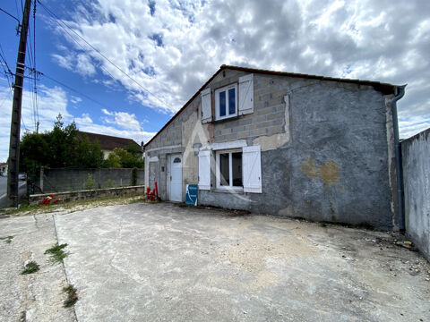 Local commercial ou industriel de 320m² Parc de Frégeneuil 129600 16000 Angouleme