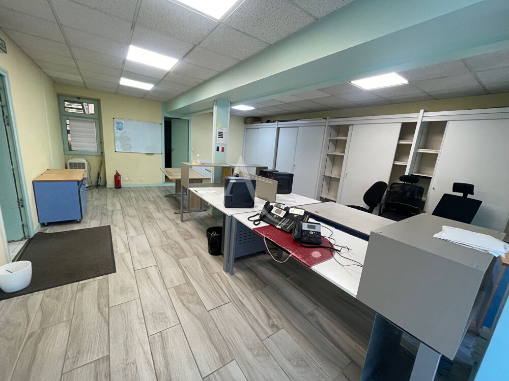   Local commercial environ 66 m² Rochefort