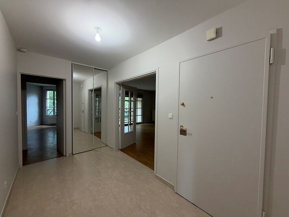 Location Appartement Appartement Ecully 4 pièce(s) 105.04 m2 Ecully