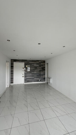  Appartement à louer 3 pièces 64 m²