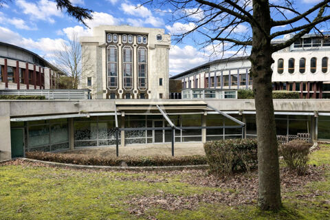 Local &agrave; usage de restauration 700 m2 635000 41000 Blois
