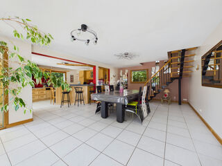  Maison à vendre 7 pièces 236 m²