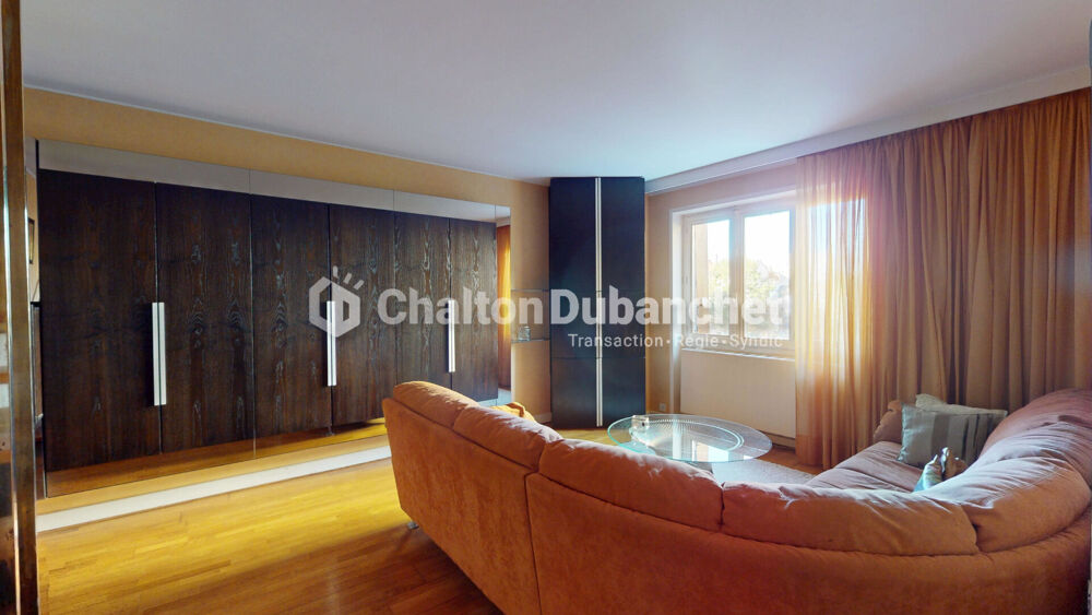 Vente Maison PLEIN COEUR DE ROANNE - MAISON DE VILLE AVEC GARAGE À FORT POTENTIEL Roanne