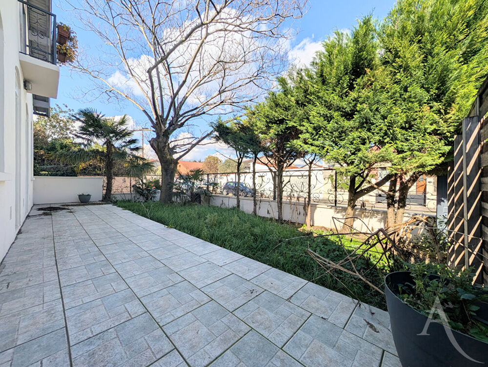 Toulouse Croix Daurade / Roseraie Maison familiale lumineuse avec jardin et option local professionnel possible.