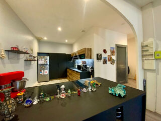  Immeuble à vendre 8 pièces 