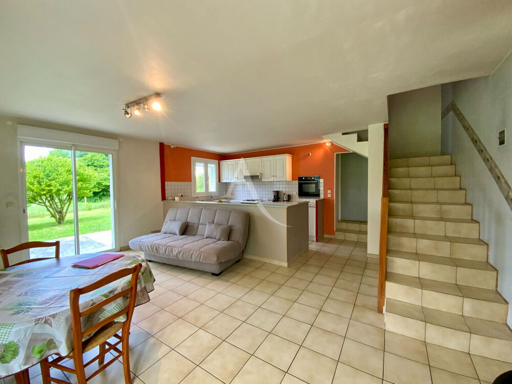 Vente Maison Maison Agudelle 5 pièce(s) 130 m2 Jonzac