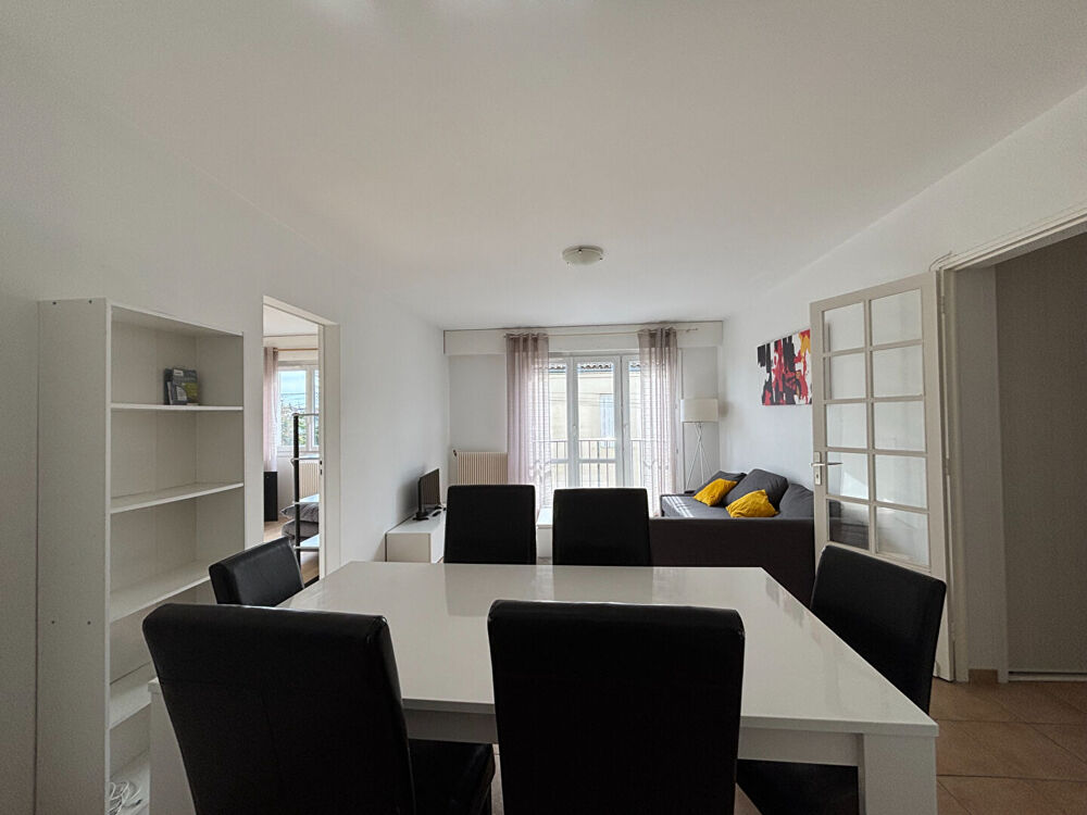 Location Appartement Appartement  MEUBLE 3 pièce(s) 67 m2 Bordeaux