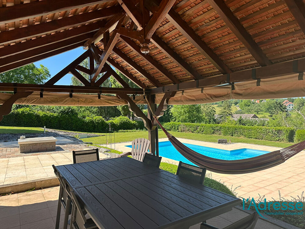 Magnifique propriété de 138 m² sur 22 ares avec Piscine