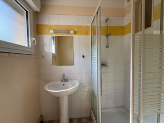  Appartement à louer 3 pièces 60 m²
