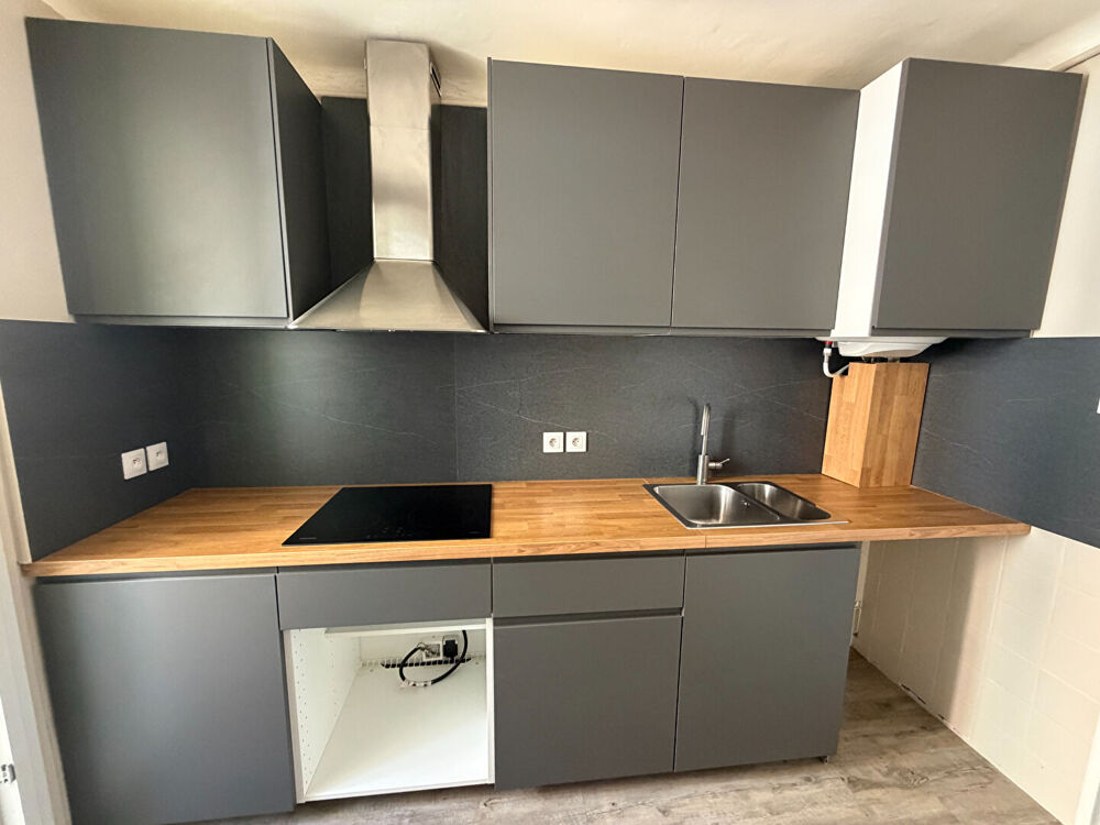 NIMES, QUARTIER ROUTE D'UZES APPARTEMENT TYPE 4 DE 60 M2 CLIMATISE