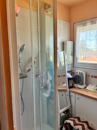  Immeuble à vendre 15 + pièces 250 m²