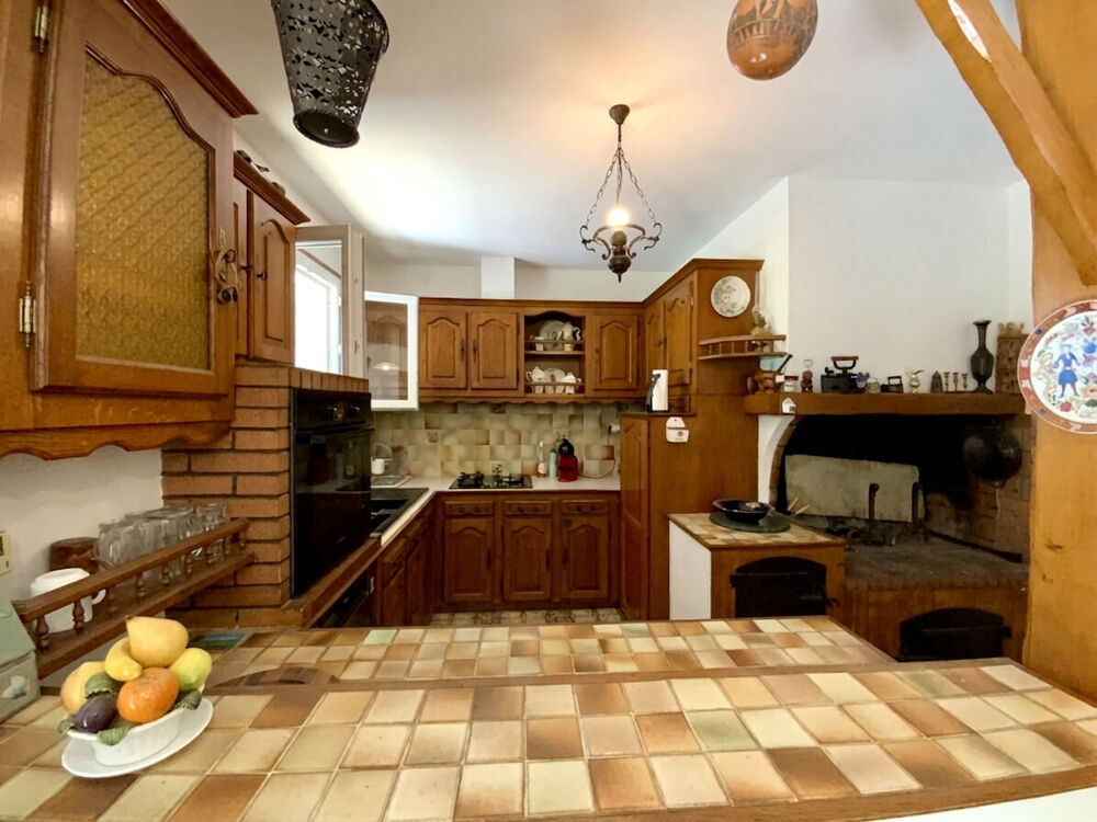 Maison Jonzac 6 pièce(s) 140 m2 et sous sol