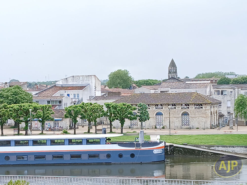 Vente Appartement Appartement Saintes 3 pièce(s) 53.61 m2 Saintes