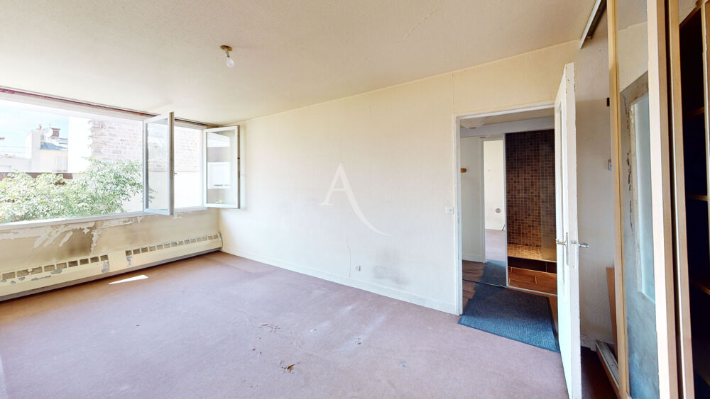 Vente Appartement EXCLUSIF Appartement à rénover proche du Canal Saint Martin ! Paris 10