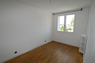  Appartement � louer 4 pi�ces 80 m�