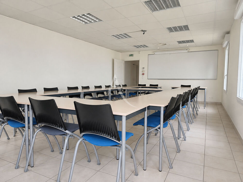   Local  professionnel Saintes