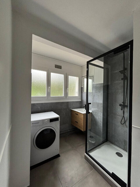  Appartement � louer 5 pi�ces 11 m� Massy