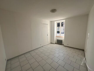  Appartement à louer 2 pièces 33 m²