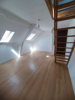  Appartement à louer 2 pièces 26 m²