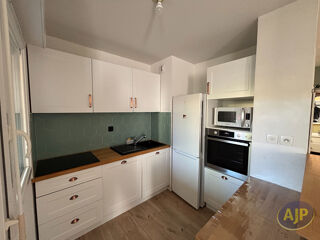  Appartement à louer 3 pièces 55 m²