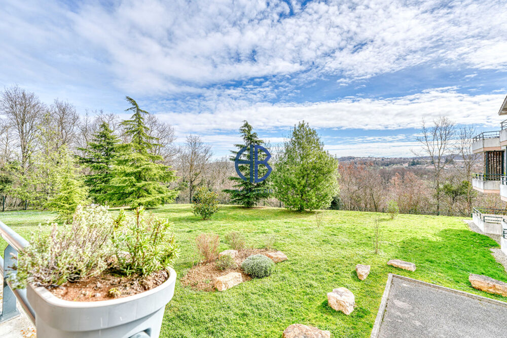 Vente Appartement À VENDRE Superbe T4 de 82 m² avec terrasse, piscine et double stationnement ? Villefontaine, Villefontaine