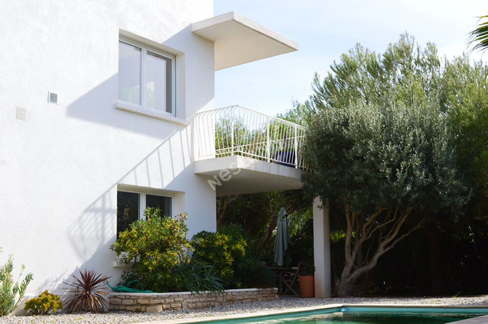 Vente Maison Splendide maison de prestige à vendre à Sanary-sur-Mer, Portissol - 5 chambres, piscine et emplacement d'exception Sanary sur mer
